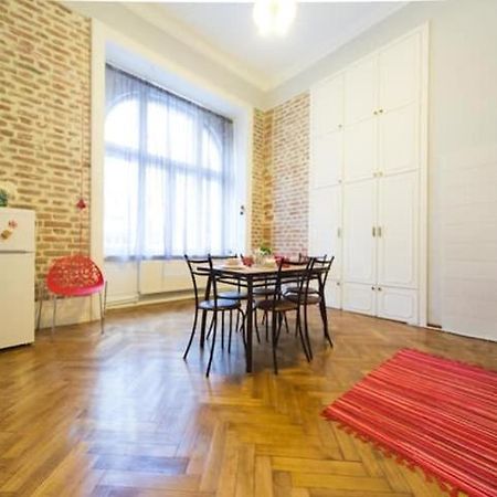 Apartment On Tabidze 3/5 ティビリシ エクステリア 写真